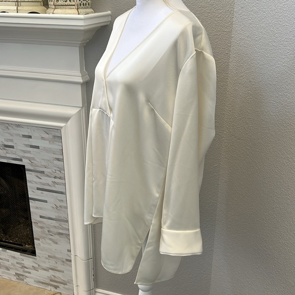 HALSTON Women's Satin Tunic V Neck Top - Picture 4 of 12